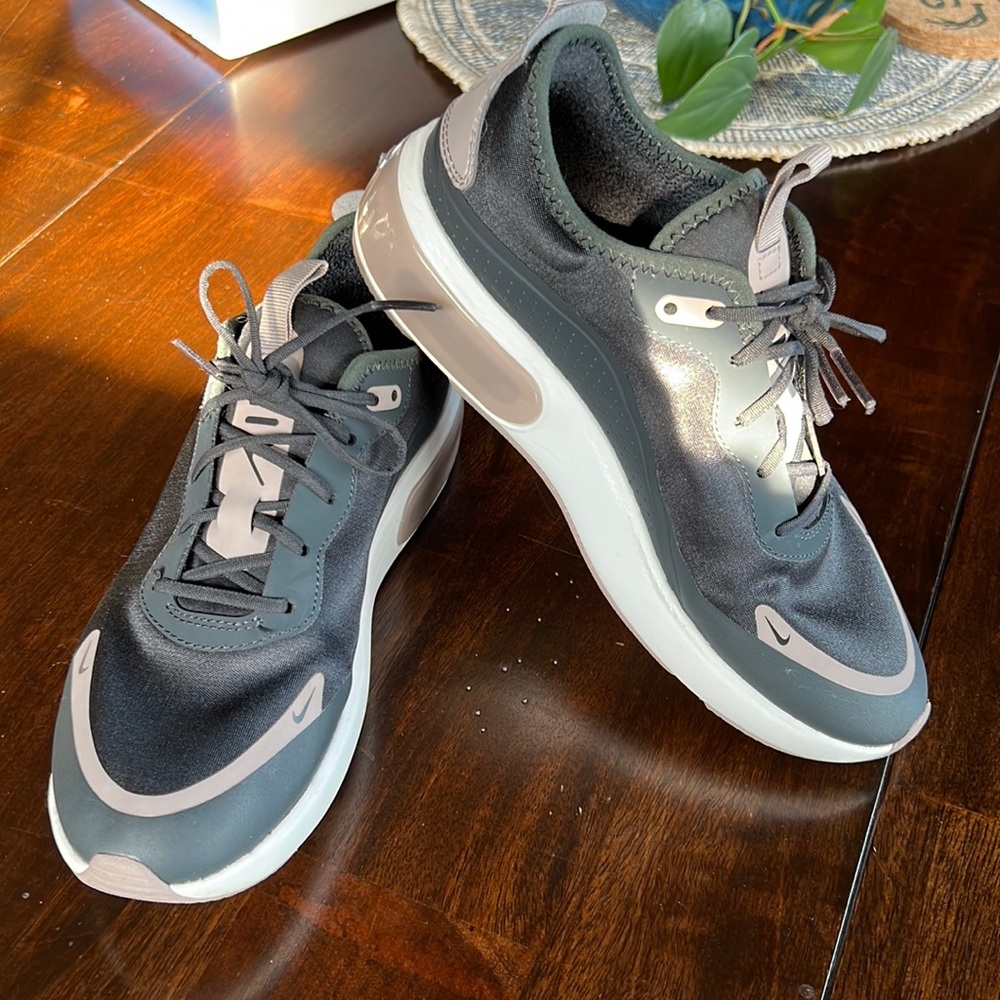 Womens Nike Air Max DIA Off Noir Pumice Black size 7.5